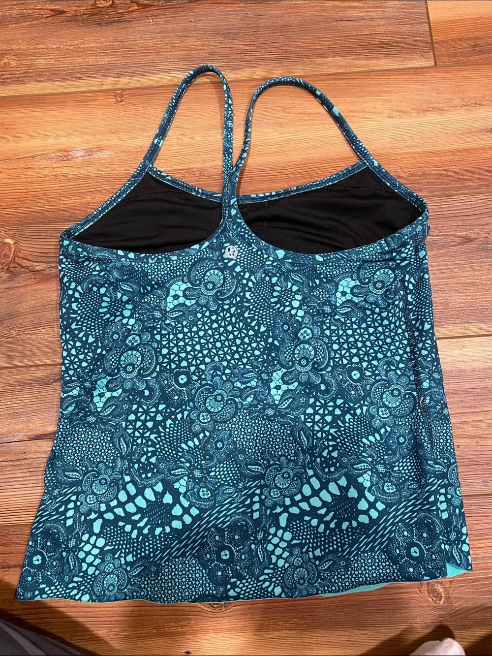 Lululemon tank top
